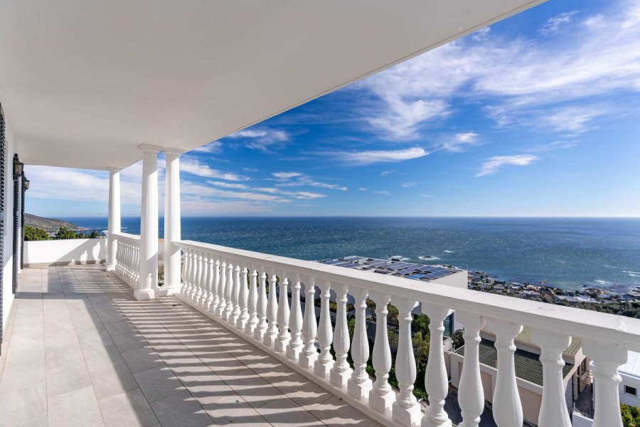 To Let 4 Bedroom Property for Rent in Camps Bay Western Cape